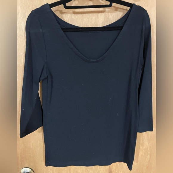 #193-GAP- the modern T - Picture 2 of 3